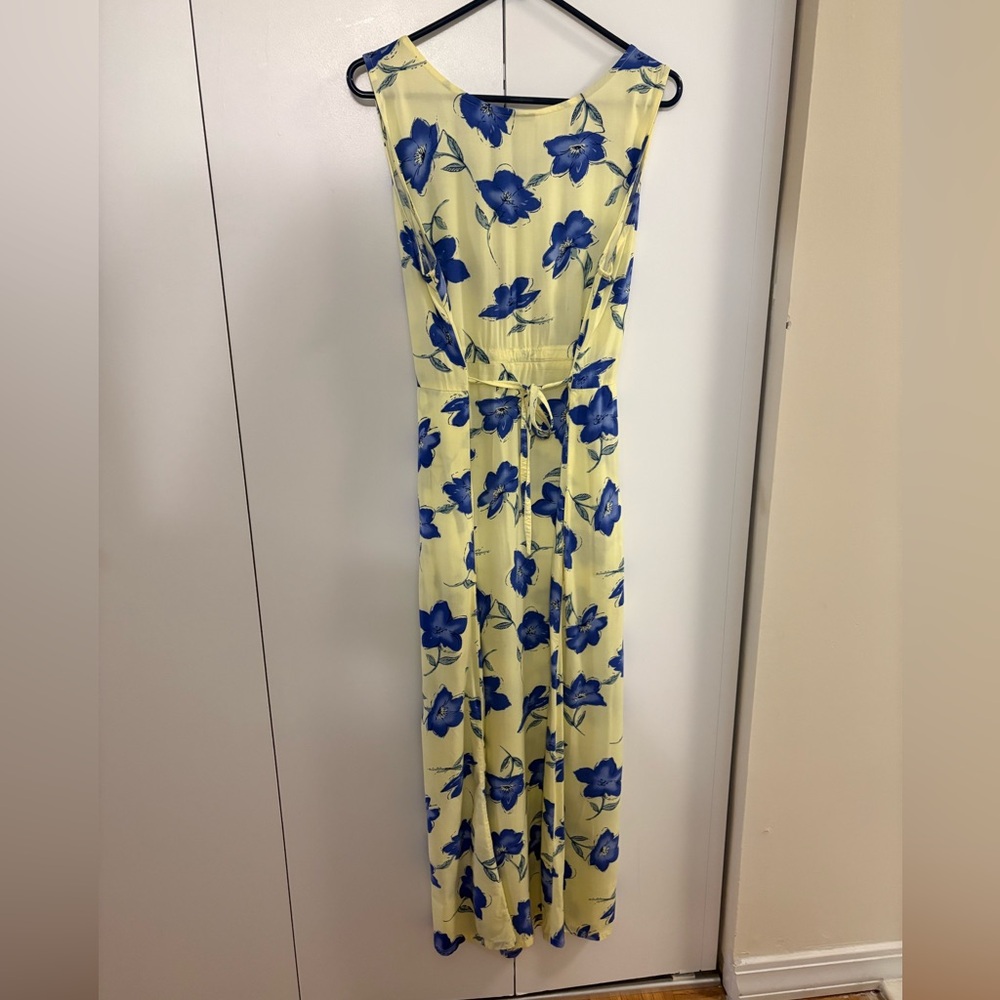 Beautiful Vintage Floral Dress
